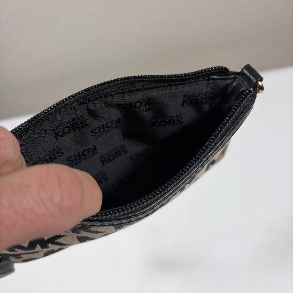 MICHAEL KORS SIGNATURE WRISTLET BLACK & TAN GRAY FABRIC MK LOGO GOLD HARDWARE - Picture 6 of 8
